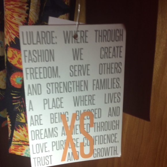 LuLaRoe Randy - Picture 3 of 3